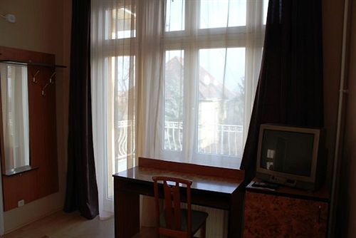 Villa Hotel Kristal Budapest Extérieur photo