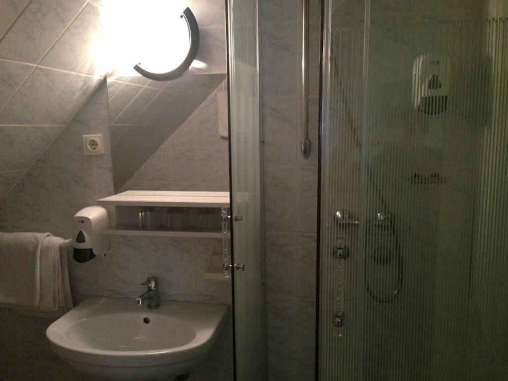 Villa Hotel Kristal Budapest Extérieur photo